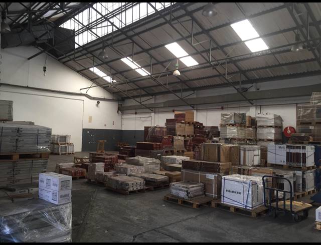 785M² FACTORY RENTED IN PAARDEN EILAND